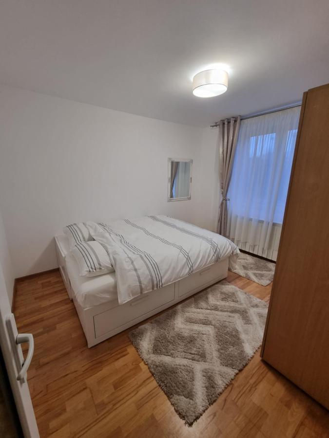 Apartament Chaplins 3 Camere Пьятра-Нямц Экстерьер фото